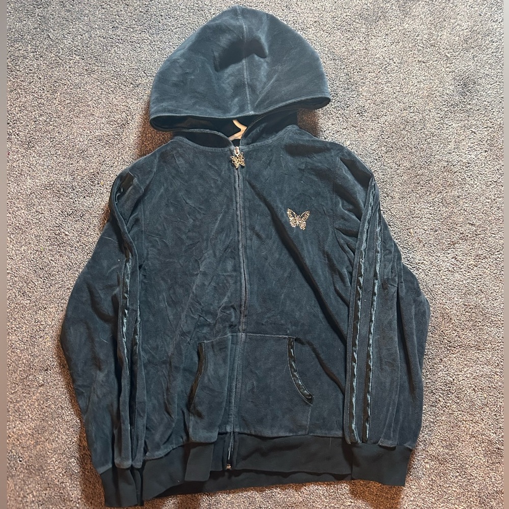 Butterfly Zip-up Sweater 🖤🦋